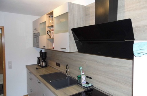 Hilchenbach Apartment | Ferienwohnung 60qm mit Küche und Terrasse