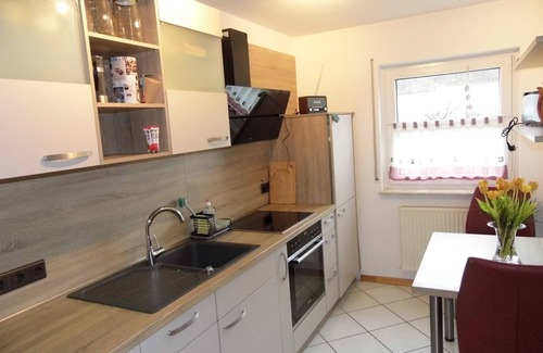 Hilchenbach Apartment | Ferienwohnung 60qm mit Küche und Terrasse