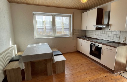 Pressath Apartment | Ferienwohnung 62qm mit Terrasse und Wlan