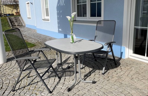 Pressath Apartment | Ferienwohnung 62qm mit Terrasse und Wlan