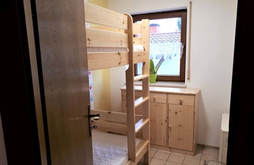 Eschelbach Apartment | Ferienwohnung, 70qm, Balkon und Garten, 2 Schlafzimmer, max. 6 Personen