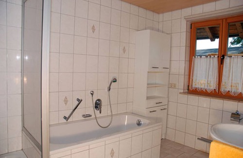 Tettnang Apartment | Ferienwohnung Adlerhorst, 110 qm, Terrasse, 3 Schlafzimmer, max. 10 Personen