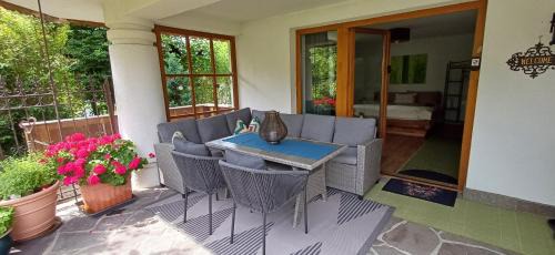 Pflach Apartment | Ferienwohnung AlMa