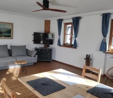 Kreuzfeld Apartment | Ferienwohnung Alpenidylle - Chiemgau Karte