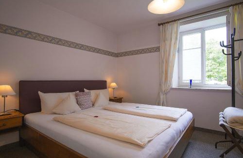 Bad Faulenbach Apartment | Ferienwohnung Alpenrose