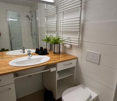 Scheidegg Apartment | Ferienwohnung Alpenruhe mit Pool & Sauna