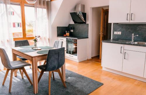 Heideck Apartment | Ferienwohnung Alte Schneiderei