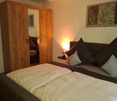 Altenkunstadt Apartment | Ferienwohnung am Bach