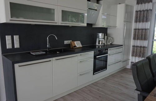 Brunen Apartment | Ferienwohnung am Bach
