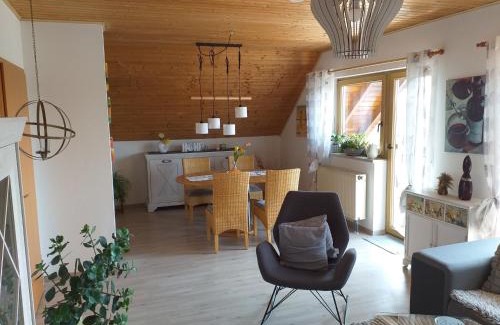Buchlberg Apartment | Ferienwohnung 'am Bienwald'