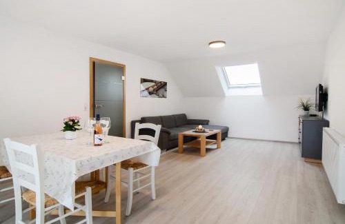 Lippertsreute Apartment | Ferienwohnung am Birnbaum