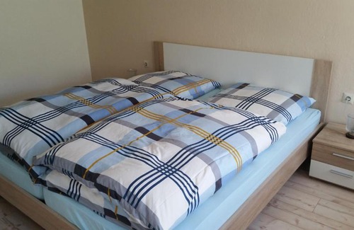 Bad Schmiedeberg Apartment | Ferienwohnung "Am Weinberg"