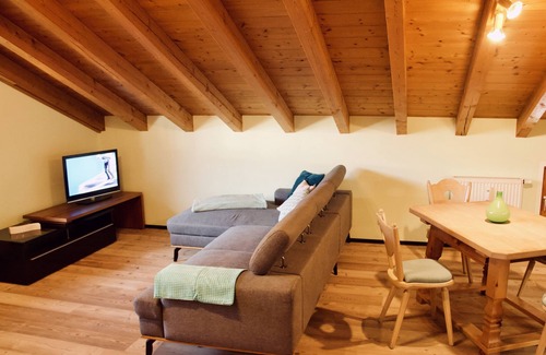 Groissenbach Apartment | Ferienwohnung Am Loferwasser