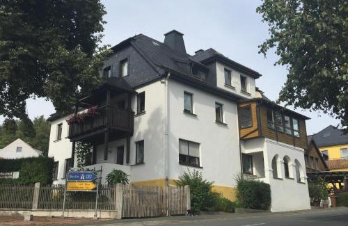 Berg Apartment | Ferienwohnung "Am Eisenbühl"
