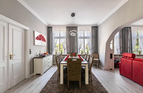 Friedrichstadt Apartment | Ferienwohnung am historischen Markt