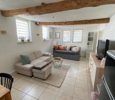 Knoringen Apartment | Ferienwohnung am Hainbach