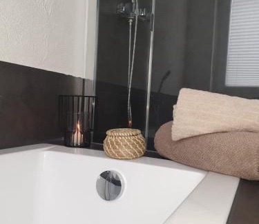 Hirschberg Apartment | Ferienwohnung am Halfterweg