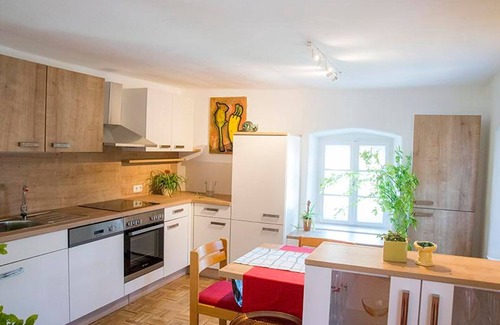 Glatzberg House | Ferienwohnung am Künstler-bauernhof - Malerwinkl - Kunsthotel Wirtshaus & Vinothek