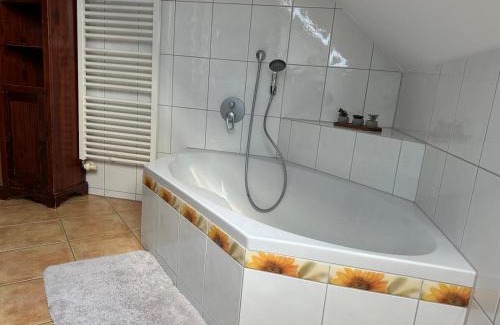 Straufhain Apartment | Ferienwohnung am Mühlenwanderweg
