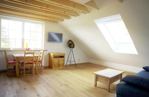 Beelitz Apartment | Ferienwohnung am Mühlenteich