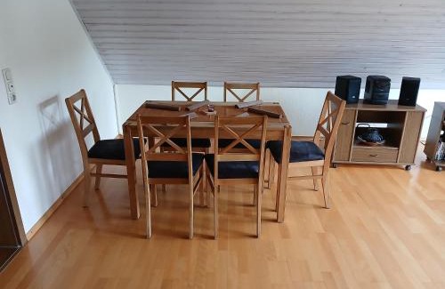 Zeitlofs Apartment | Ferienwohnung am Radweg