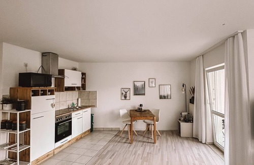 Thiergarten Apartment | 'Ferienwohnung Am Reißberg' with Balcony and Wi-Fi