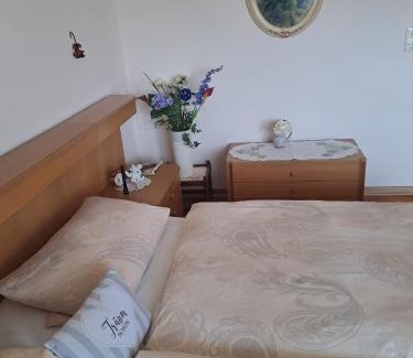Untermerzbach Apartment | Ferienwohnung Am Schloss