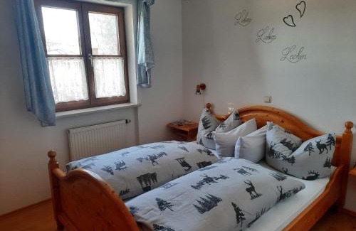 Wonneberg Apartment | Ferienwohnung am Schusterhof