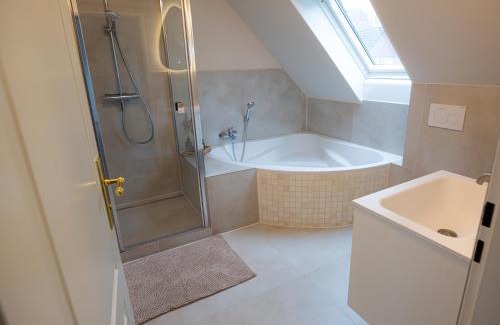 Heilshoop Apartment | Ferienwohnung am See