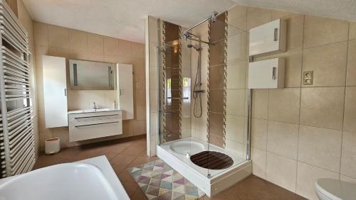 Ilmenau Apartment | Ferienwohnung am Stadtpark #2, 2BR, 109m2, Parkplatz