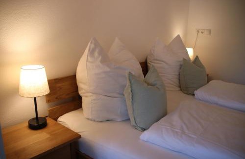 Ichenhausen Apartment | Ferienwohnung am Storchennest