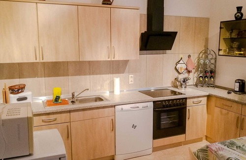 Muritz Apartment | Ferienwohnung am Storchennest - Vacation home