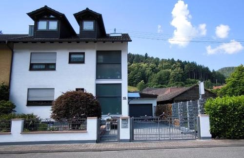 Eusserthal Apartment | Ferienwohnung am Sulzbach