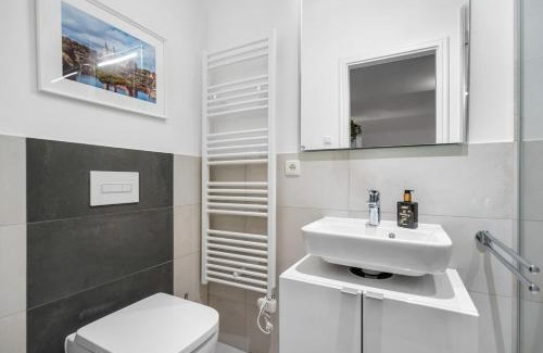Rochlitz Apartment | Ferienwohnung am Topfmarkt - Zentral - Smart TV