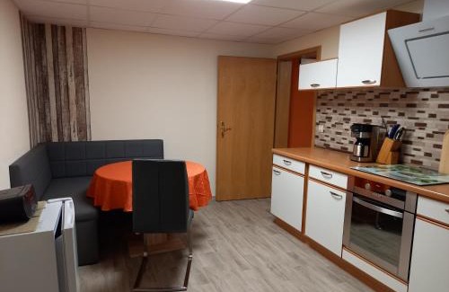 Leinatal Apartment | Ferienwohnung Am Wald