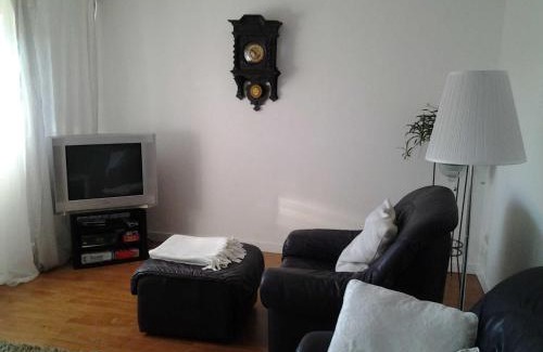 Gunterfurst Apartment | Ferienwohnung am Wald