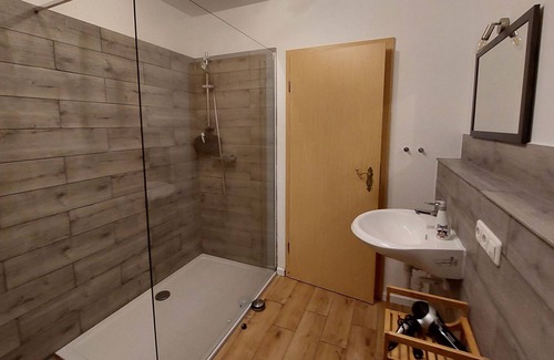 Holste Apartment | Ferienwohnung am Wald