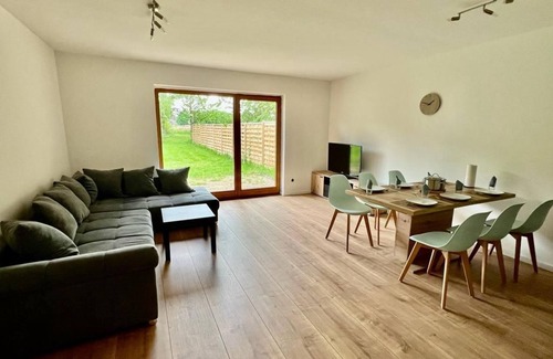 Holste Apartment | Ferienwohnung am Wald
