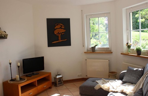 Saxler Apartment | Ferienwohnung Am Waldrand - 2-bett-ferienwohnung, Bad/wc, 1 Schlafraum