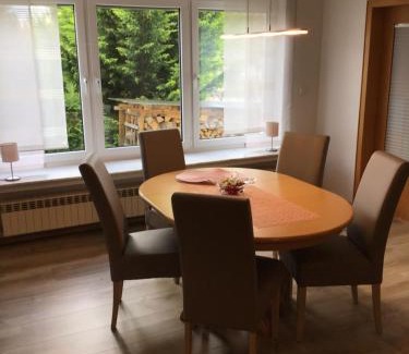 Hullhorst Apartment | Ferienwohnung am Wiehengebirge