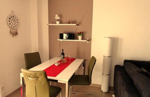 Merzig Apartment | Ferienwohnung Am Wolfsweg