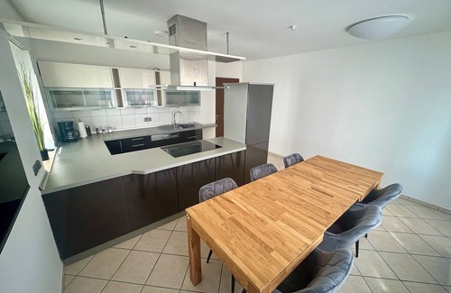 Altertheim Apartment | Ferienwohnung an der Linde in Altertheim an Autobahn A3 A81