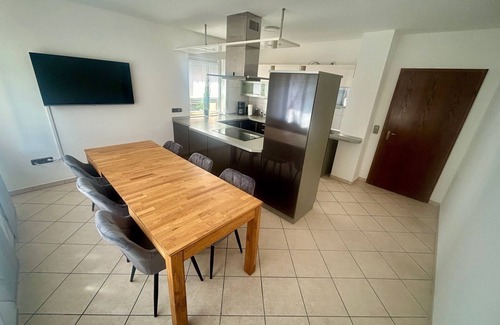 Altertheim Apartment | Ferienwohnung an der Linde in Altertheim an Autobahn A3 A81