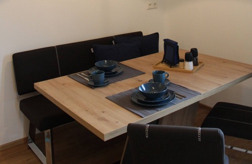 Bad Endorf Apartment | Ferienwohnung an der Jodquelle, 38 qm Obergeschoss, 1 Separates Schlafzimmer