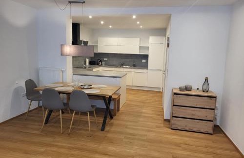 Ebern Apartment | Ferienwohnung an der Eiswiese