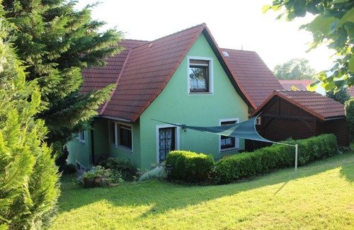 Crostwitz Apartment | Ferienwohnung "An der St. Ludmila"