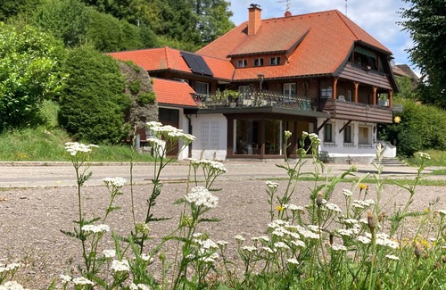 Friedenweiler Apartment | Ferienwohnung/app. für 8 Gäste mit 150m² in Friedenweiler