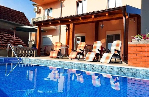 Radanovici Apartment | Ferienwohnung/app. für 6 Gäste mit 90m² in Kotor