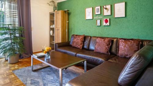 Munzingen Apartment | Ferienwohnung Arenda