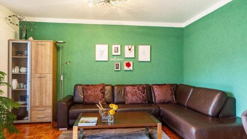 Munzingen Apartment | Ferienwohnung Arenda